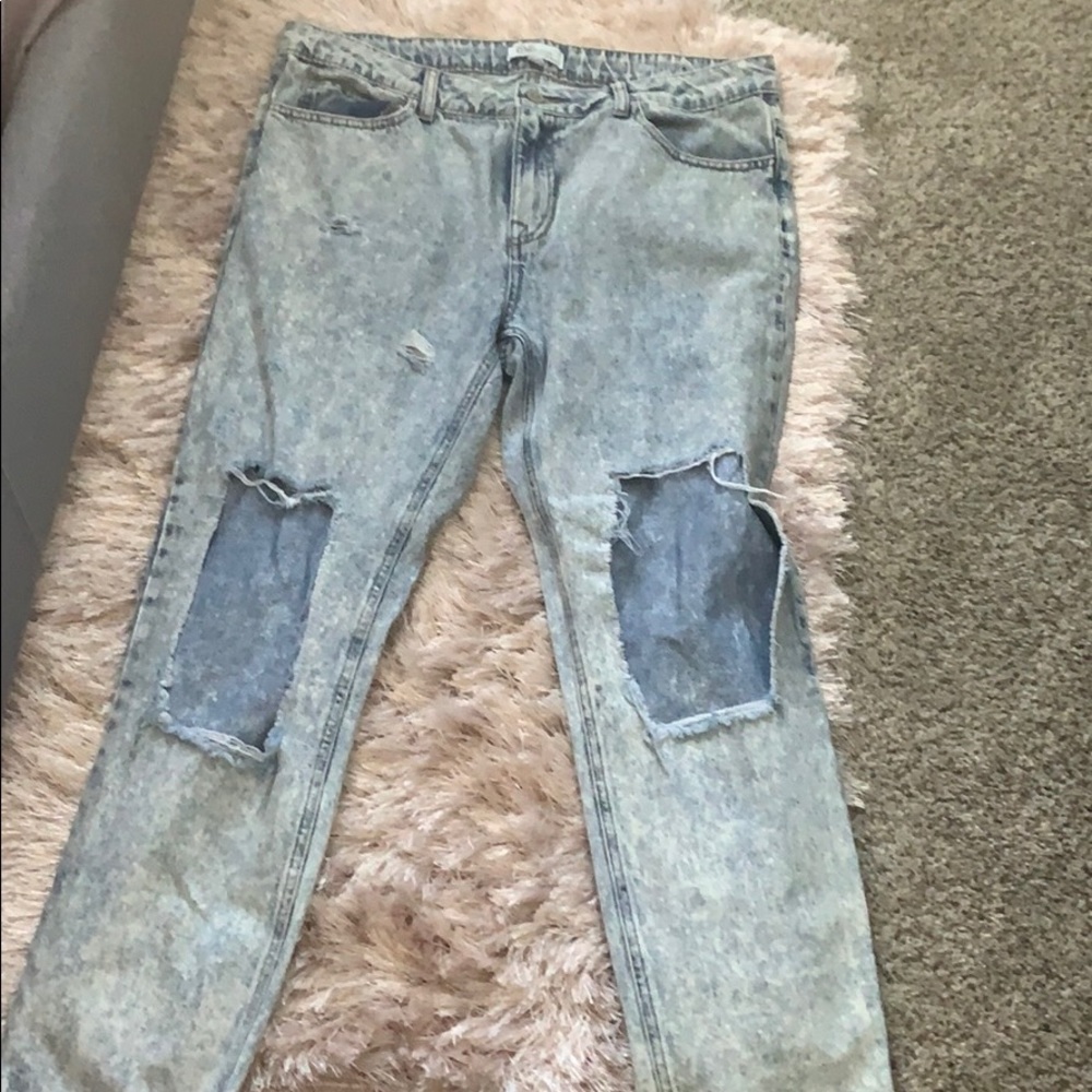 Distressed Jeans
